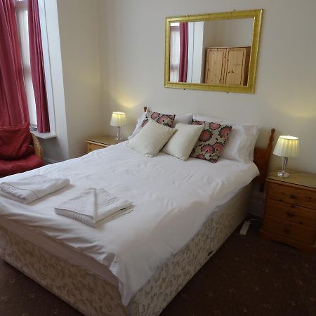Ashbourne House Bed & Breakfast Burnham-on-Sea Exterior photo