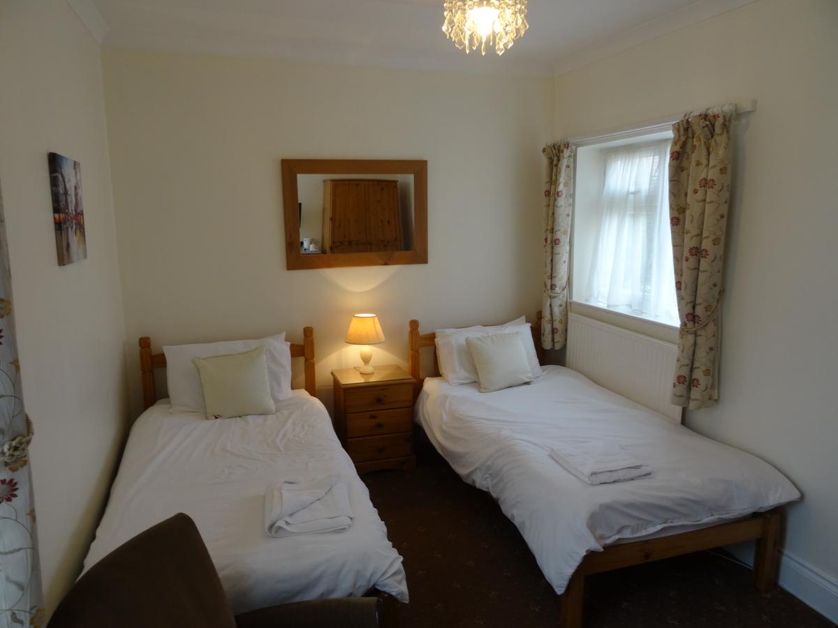 Ashbourne House Bed & Breakfast Burnham-on-Sea Exterior photo