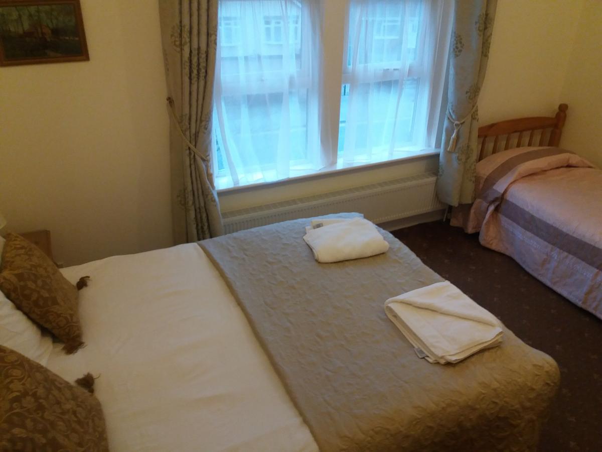 Ashbourne House Bed & Breakfast Burnham-on-Sea Exterior photo